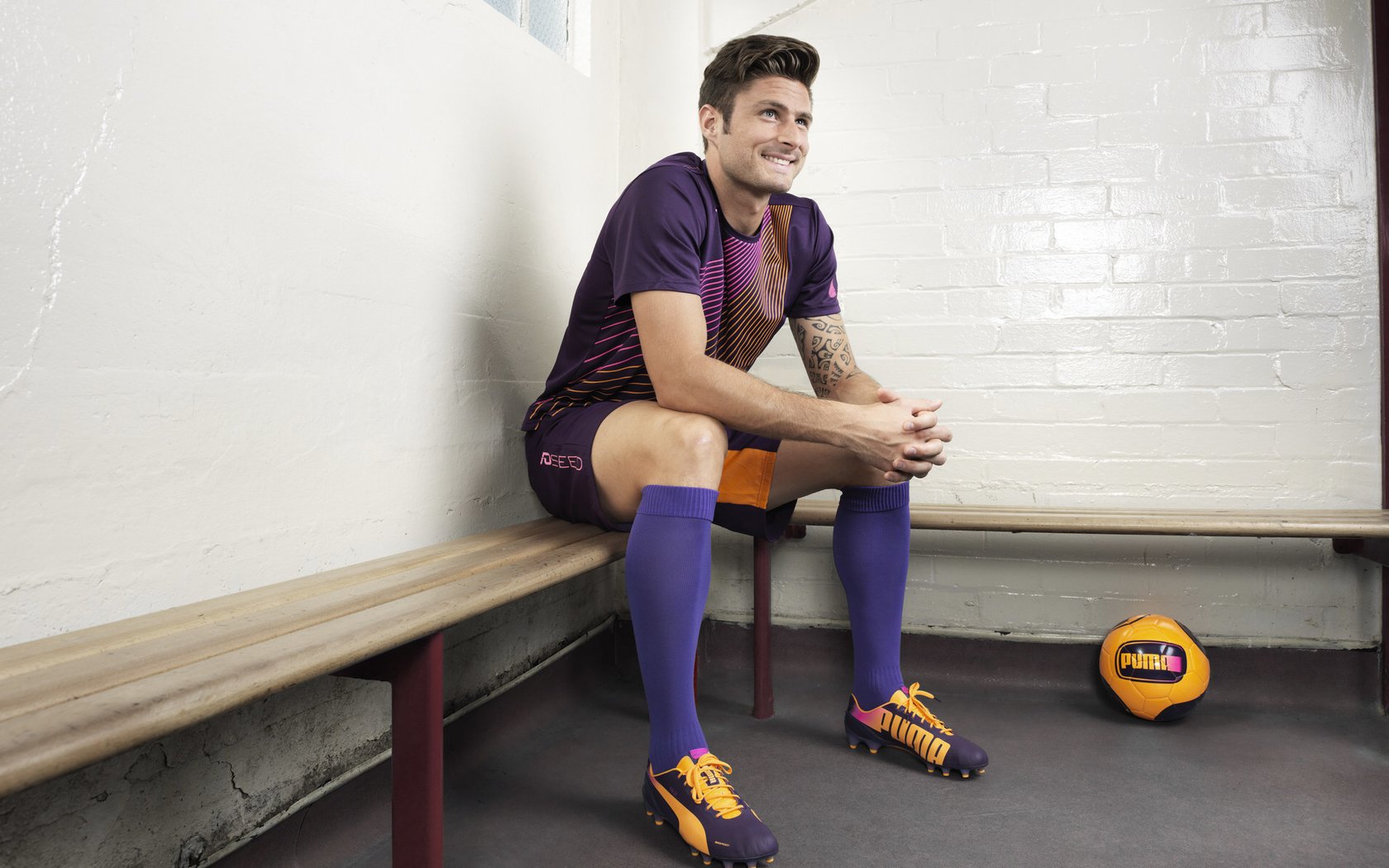 哈兰德梅开二度！曼城3比1伯恩茅斯，悄然升至联赛第二！谢尔基助攻双响，奥莱利首球燃爆天际